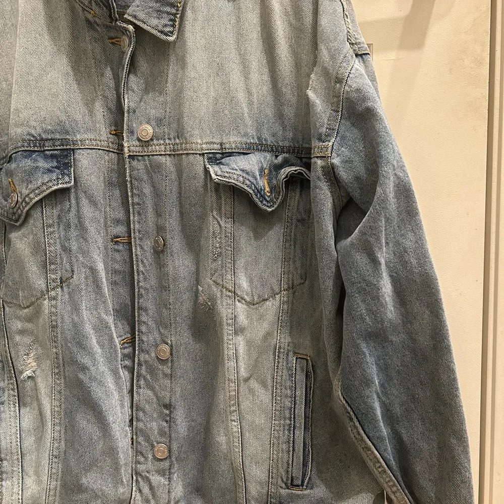 Jean jacket - Picture 4 of 5